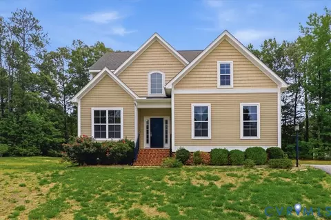 8813 Lake Jordan Cir, Petersburg, VA 23803