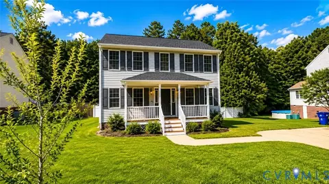 5218 Lockberry Ridge Dr, North Chesterfield, VA 23237
