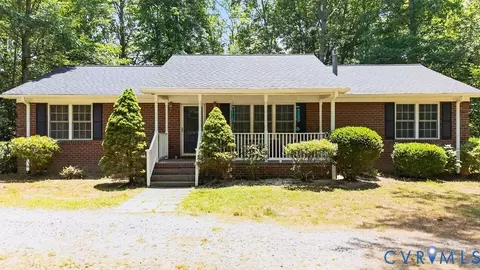 437 Doggett Ln, Lancaster, VA 22503