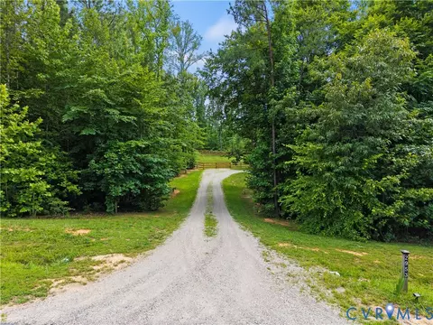 Exterior - 2953 Preston Park Ct, Sandy Hook, VA 23153 photo 16 of 16
