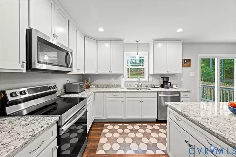 Kitchen - 2953 Preston Park Ct, Sandy Hook, VA 23153 photo 2 of 5
