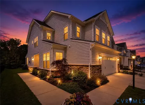 18517 Palisades Rdg, Moseley, VA 23120