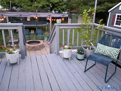 715 Hamilton Ave, Colonial Heights, VA 23834