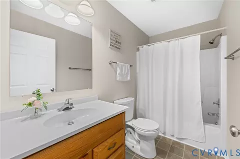 Bath - 115 Windsor Pl, Buckingham, VA 23921 photo 4 of 4