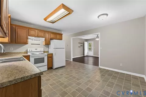 Kitchen - 115 Windsor Pl, Buckingham, VA 23921 photo 3 of 3