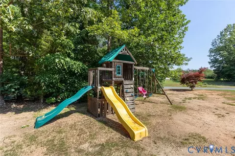 Exterior - 115 Windsor Pl, Buckingham, VA 23921 photo 14 of 14