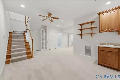 Other - 6806 Thompson Crest Ct, Mclean, VA 22101 photo 6 of 11