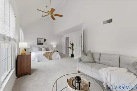 Bedroom - 6806 Thompson Crest Ct, Mclean, VA 22101 photo 1 of 7