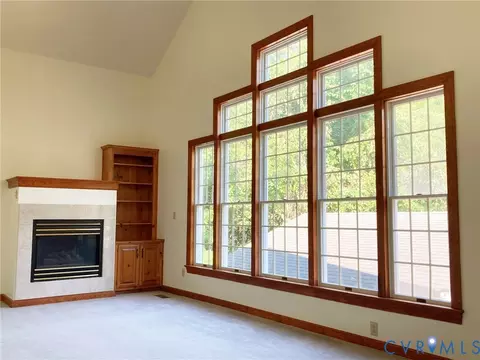 5 Jamesview Cir, Smithfield, VA 23430 photo 3