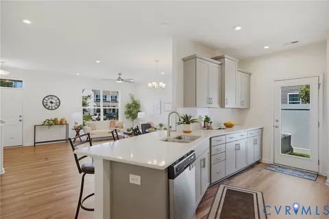 8272 Scott Commons Dr, Richmond, VA 23227
