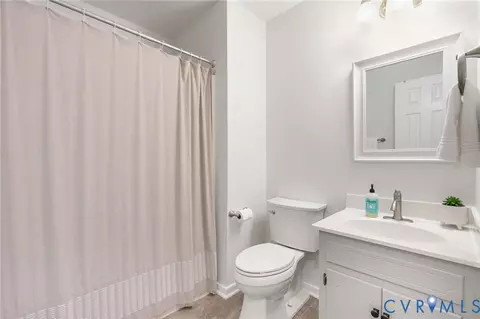 Bath - 11655 Explorer Dr, Midlothian, VA 23114 photo 3 of 5