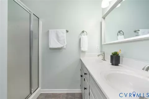 Bath - 11655 Explorer Dr, Midlothian, VA 23114 photo 2 of 5