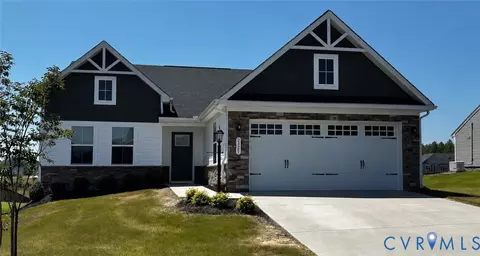7721 Medalist Ln, New Kent, VA 23124