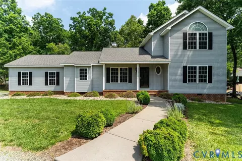 7 Loving Ter, Palmyra, VA 22963