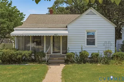 607 Hamilton Ave, Colonial Heights, VA 23834