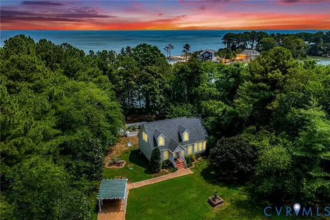 39 Anne Ct, Heathsville, VA 22473