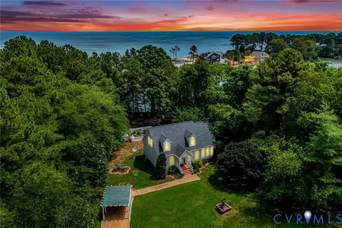 39 Anne Ct, Heathsville, VA 22473