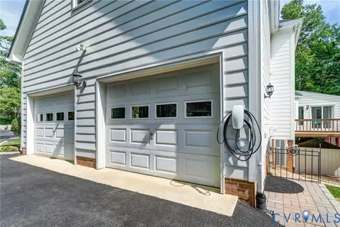 Exterior - 12801 Craystone Cir, Midlothian, VA 23113 photo 11 of 12