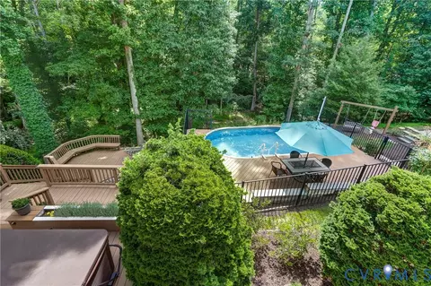 Exterior - 12801 Craystone Cir, Midlothian, VA 23113 photo 10 of 12