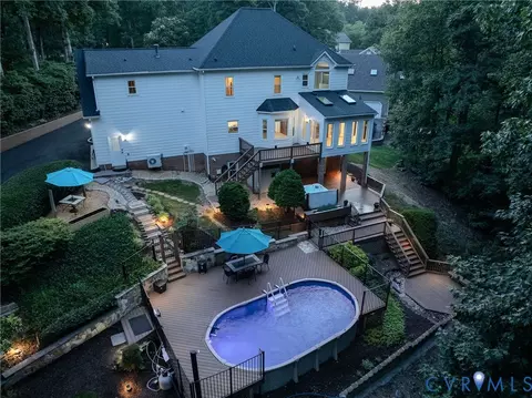 Exterior - 12801 Craystone Cir, Midlothian, VA 23113 photo 3 of 12