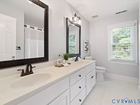 Bath - 12801 Craystone Cir, Midlothian, VA 23113 photo 2 of 4