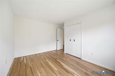 Bedroom - 6210 Nethercombe Ct, Mclean, VA 22101 photo 9 of 10