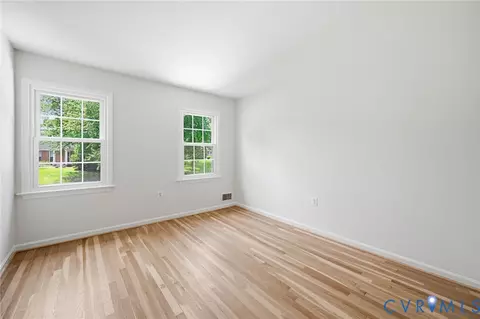 Bedroom - 6210 Nethercombe Ct, Mclean, VA 22101 photo 6 of 10