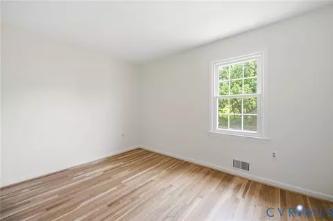 Bedroom - 6210 Nethercombe Ct, Mclean, VA 22101 photo 8 of 10