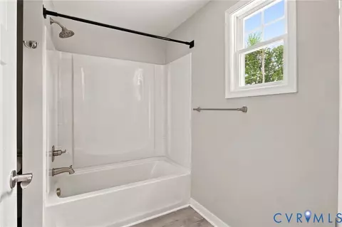 Bath - 112 E 36th St, Richmond, VA 23224 photo 3 of 3