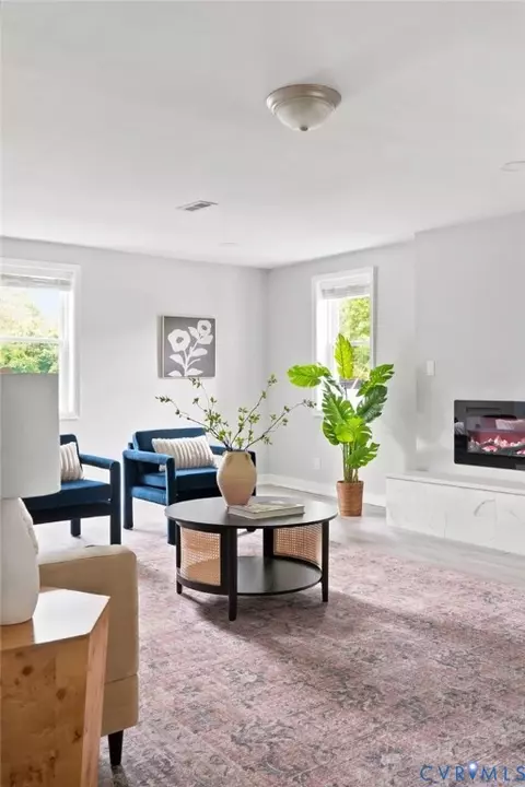 Living - 112 E 36th St, Richmond, VA 23224 photo 7 of 7