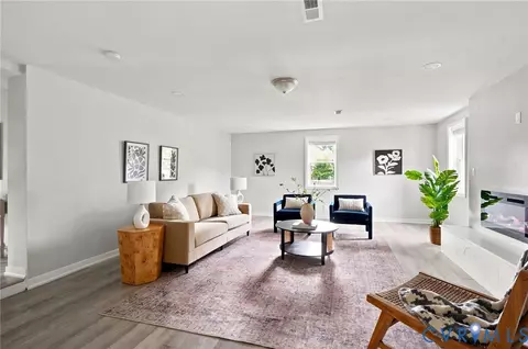 Living - 112 E 36th St, Richmond, VA 23224 photo 4 of 7