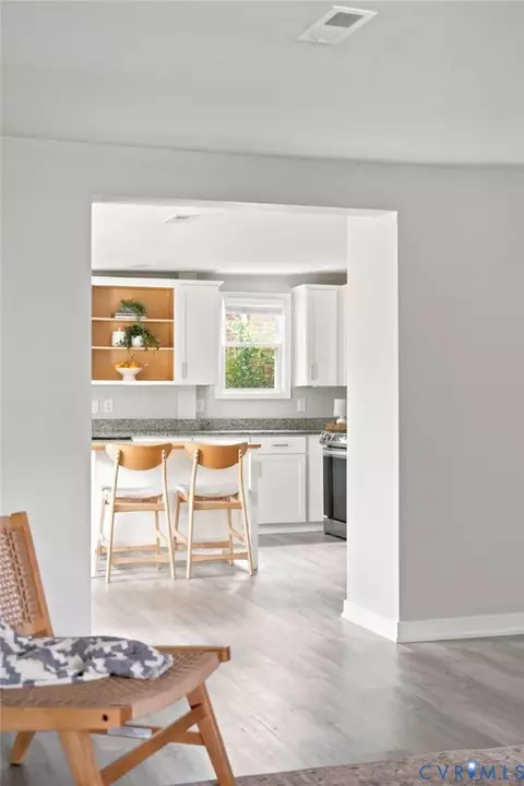 Entry Way - 112 E 36th St, Richmond, VA 23224 photo 5 of 6