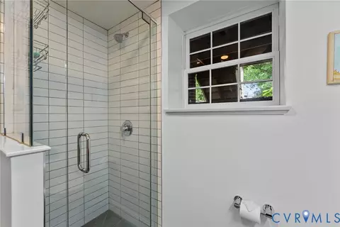 Bath - 2204 E Broad St, Richmond, VA 23223 photo 6 of 7