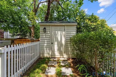 Exterior - 2204 E Broad St, Richmond, VA 23223 photo 10 of 18
