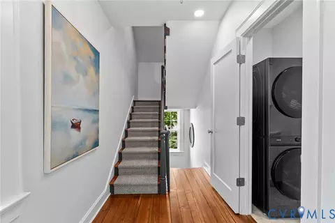 Entry Way - 2204 E Broad St, Richmond, VA 23223 photo 4 of 9