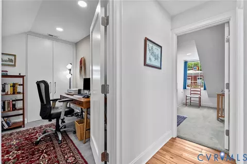 Entry Way - 2204 E Broad St, Richmond, VA 23223 photo 7 of 9
