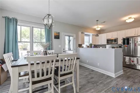 Dining - 1301 Dance St, Richmond, VA 23220 photo 2 of 3