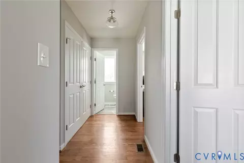 Entry Way - 1301 Dance St, Richmond, VA 23220 photo 6 of 6