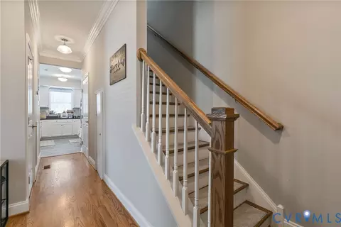 Entry Way - 1301 Dance St, Richmond, VA 23220 photo 4 of 6