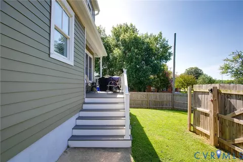 Exterior - 1301 Dance St, Richmond, VA 23220 photo 4 of 6