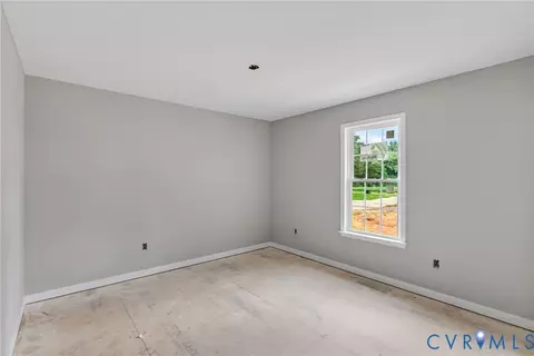 Bedroom - 5316 Pine Hill Rd, Sutherland, VA 23885 photo 3 of 7
