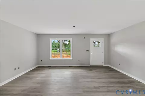 Living - 5316 Pine Hill Rd, Sutherland, VA 23885 photo 2 of 3