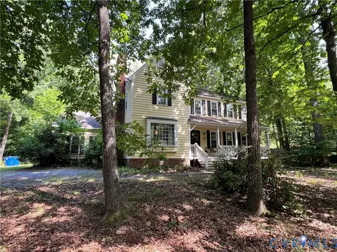 13307 Queensgate Rd, Midlothian, VA 23114
