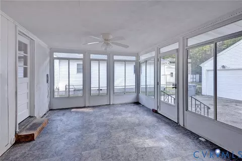 Exterior - 314 Winchester Dr, Hampton, VA 23666 photo 5 of 8