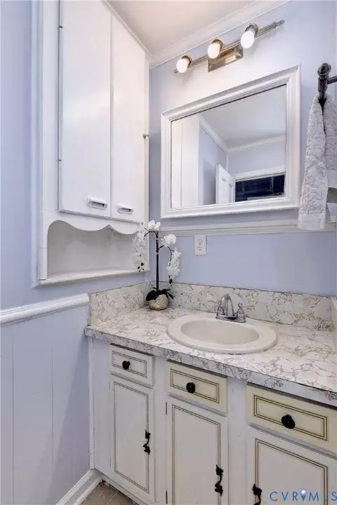 Bath - 314 Winchester Dr, Hampton, VA 23666 photo 3 of 3
