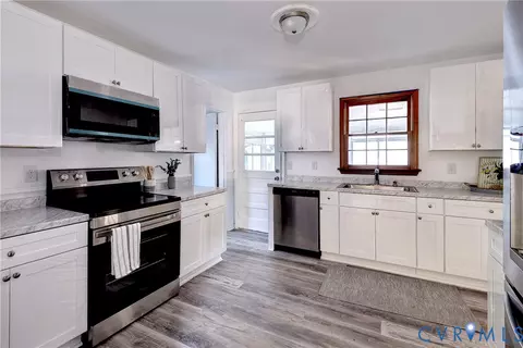 Kitchen - 314 Winchester Dr, Hampton, VA 23666 photo 3 of 3