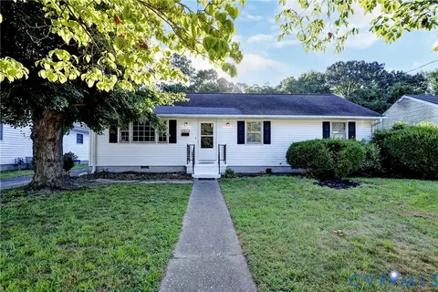 Exterior - 314 Winchester Dr, Hampton, VA 23666 photo 2 of 8