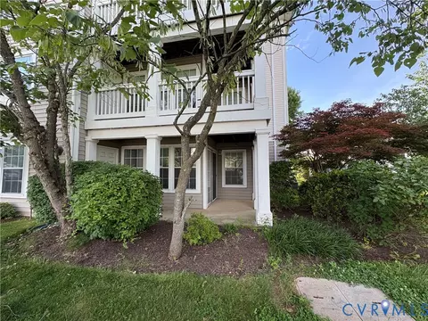11020 Folksie Ct #102, Manassas, VA 20109
