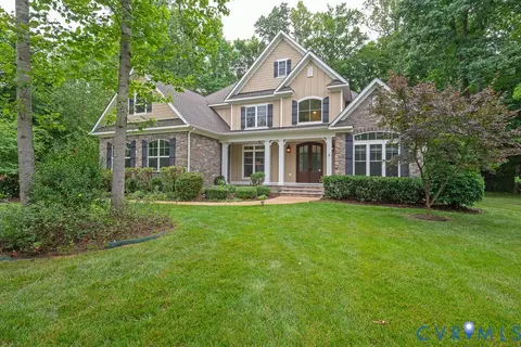 8853 Porto Ct, New Kent, VA 23124