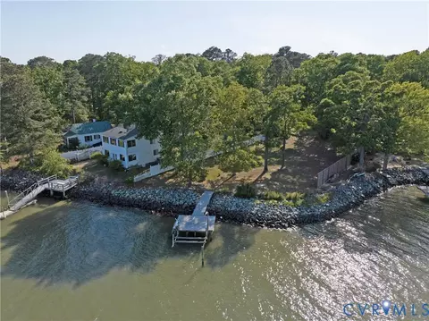 24 Lake Ave, Deltaville, VA 23043